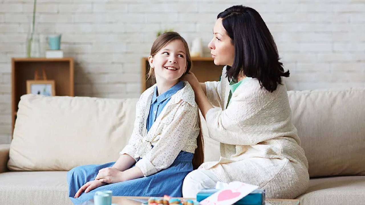 أسئلة اطرحيها على طفلك باستمرار لتنمية ذكائه وبناء شخصيته