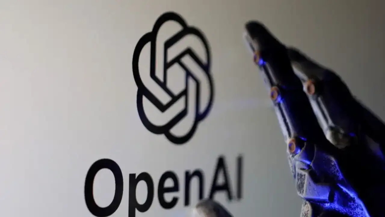 أوبن آي إي (OpenAI) تكشف رسمياً عن GPT-5 وسط عاصفة من الجدل التنظيمي في واشنطن!