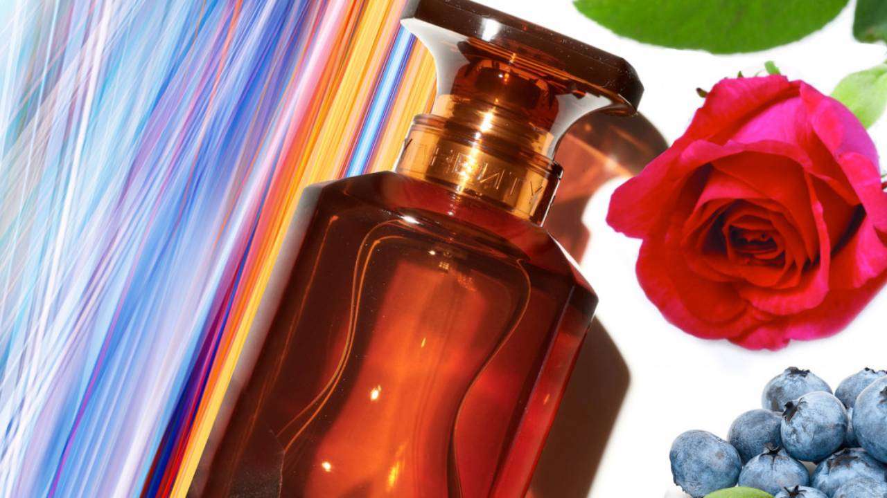 العطور وذاكرة المشاعر.. كيف تعيدنا الروائح إلى لحظات من الماضي؟